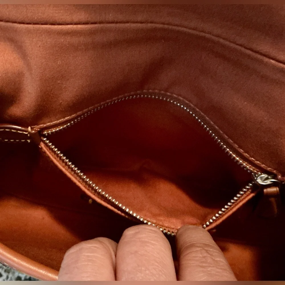 PRELOVED COACH CRYSTAL SOHO FLAP JAQUARD PLEASE READ AND LOOK AT ALL PHOTOS - Picture 15 of 16